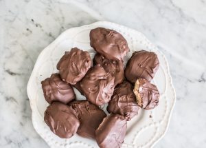 DIY Homemade Reese's Peanut Butter Eggs - Piloting Life