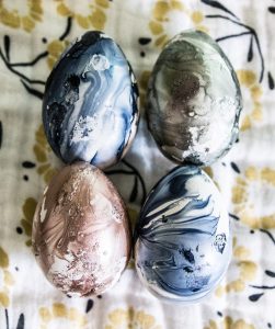 DIY Marble Eggs - Piloting Life